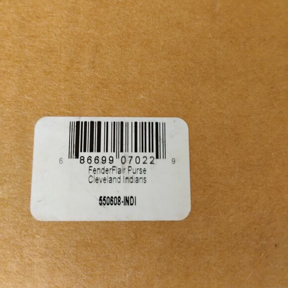 Cleveland Indians (Guardians) Littlearth Fender Flair Recycled Aluminum Purse - Picture 11 of 11